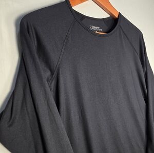 SkirtSports Watch Me Go Women's Black Long Sleeve Tee Base Layer Medium EUC